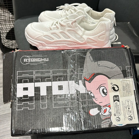 White ATONGMU sneakers size 6.5 US/37 Eur; new still in the box - Picture 3 of 3